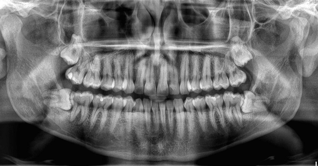 Entrada y recepción sobre calle Jujuy en Dental Dúo Corrientes